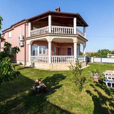 Apartman Mauro Pula Exterior photo