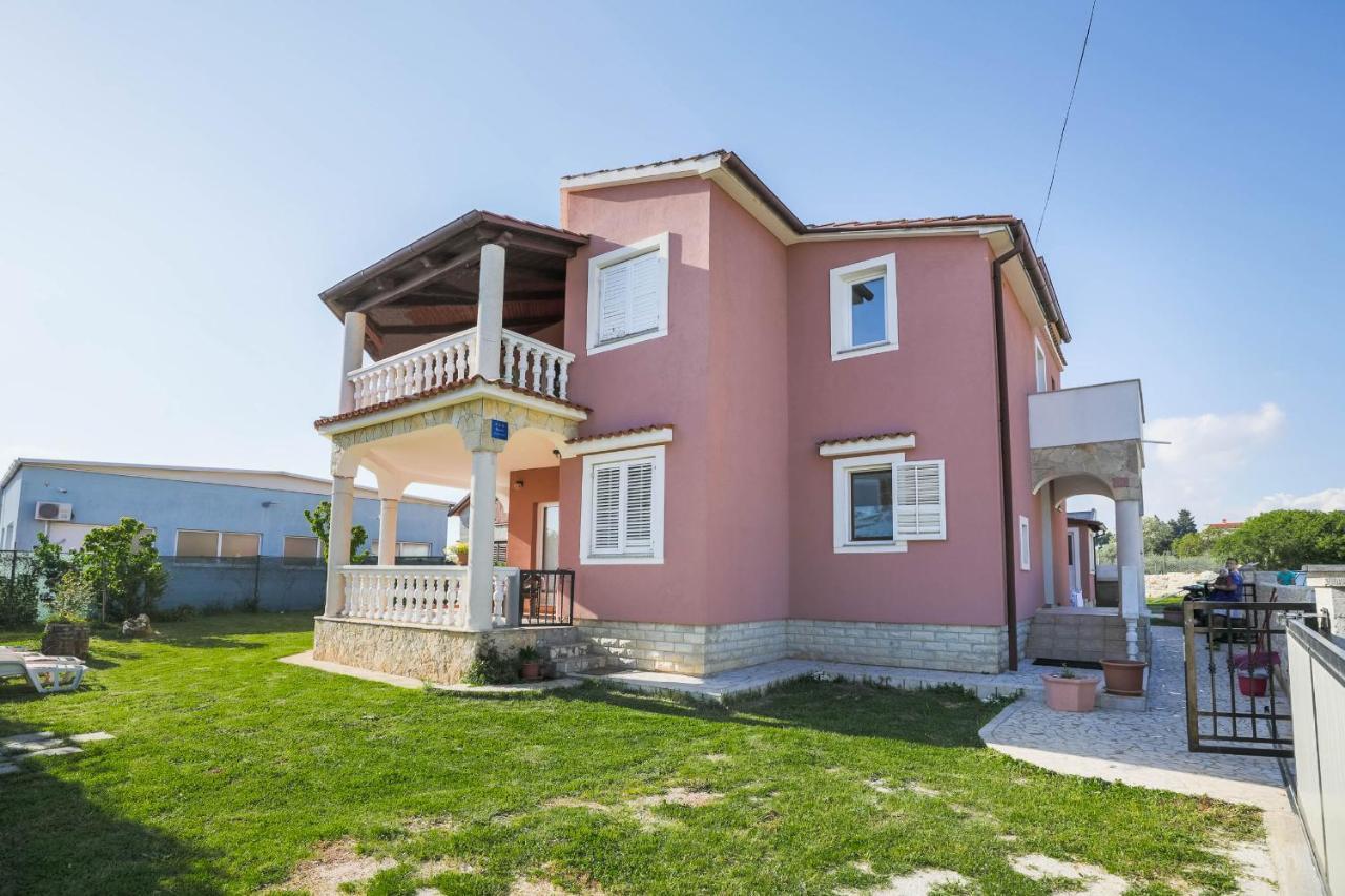Apartman Mauro Pula Exterior photo