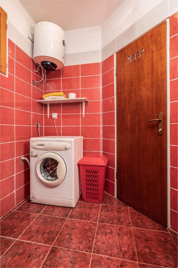 Apartman Mauro Pula Exterior photo